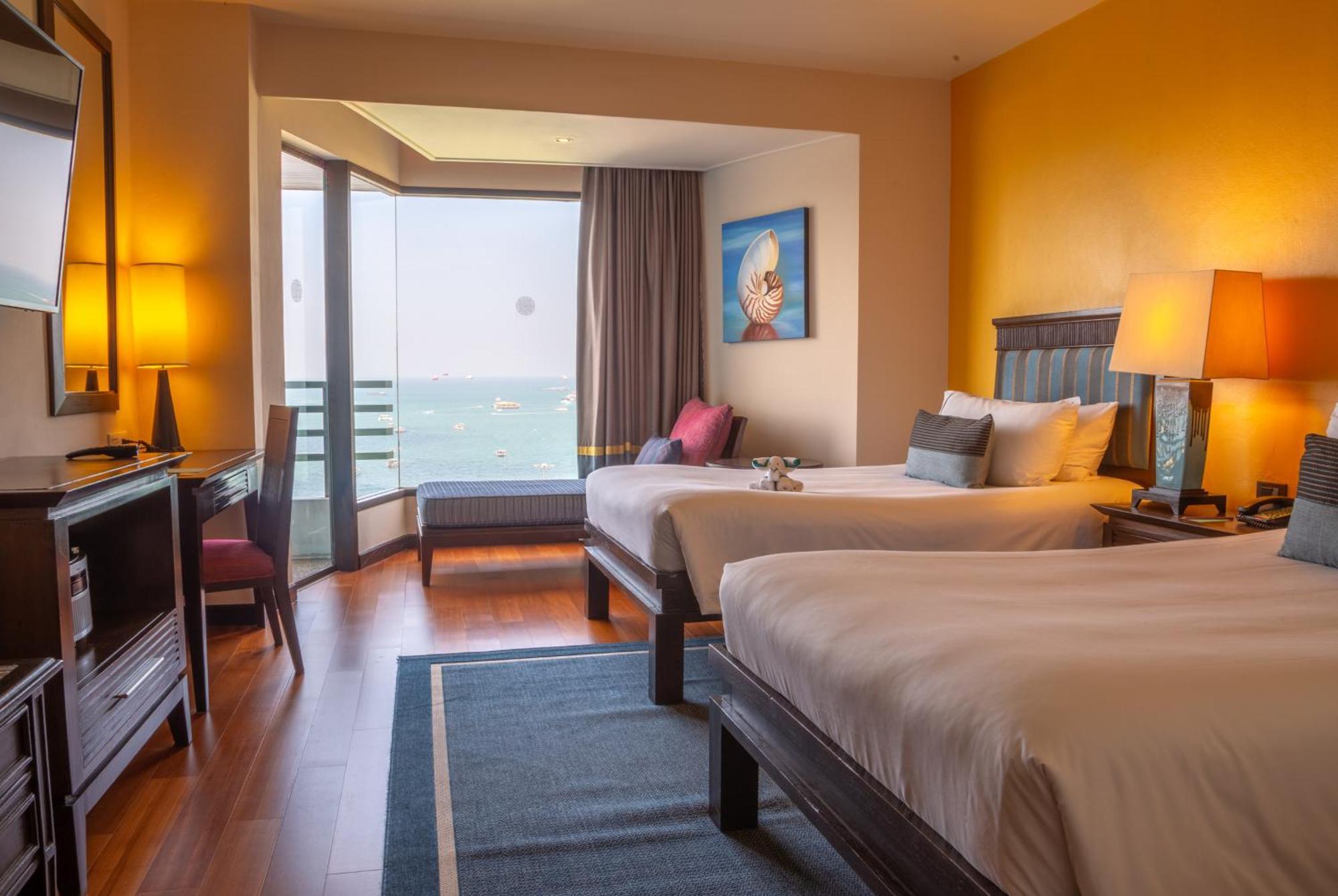The Bayview Hotel Pattaya Dış mekan fotoğraf